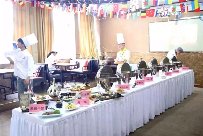 第七重 校园美食体验馆，周末免费试吃！